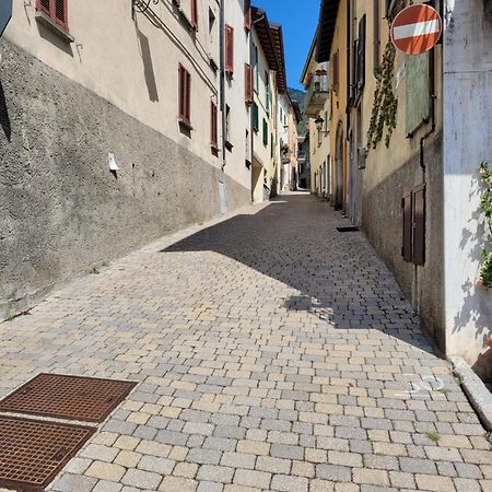 Apartamento Casa Gianna Castiglione dʼIntelvi Exterior foto
