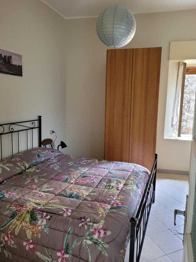 Apartamento Casa Gianna Castiglione dʼIntelvi Exterior foto